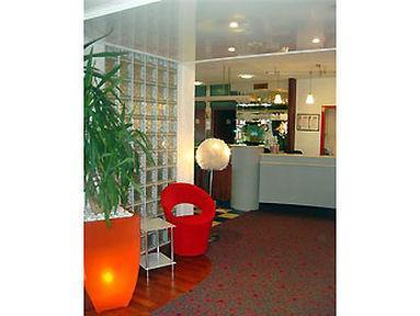 Ibis Lorient Centre Hotelier 3*